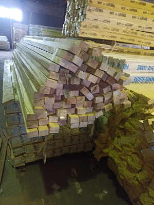 Продаем брусок монтажный (лиственница) 50х70х2000 камерная сушка (сорт с) //4 в Октябрьском по доступным ценам.